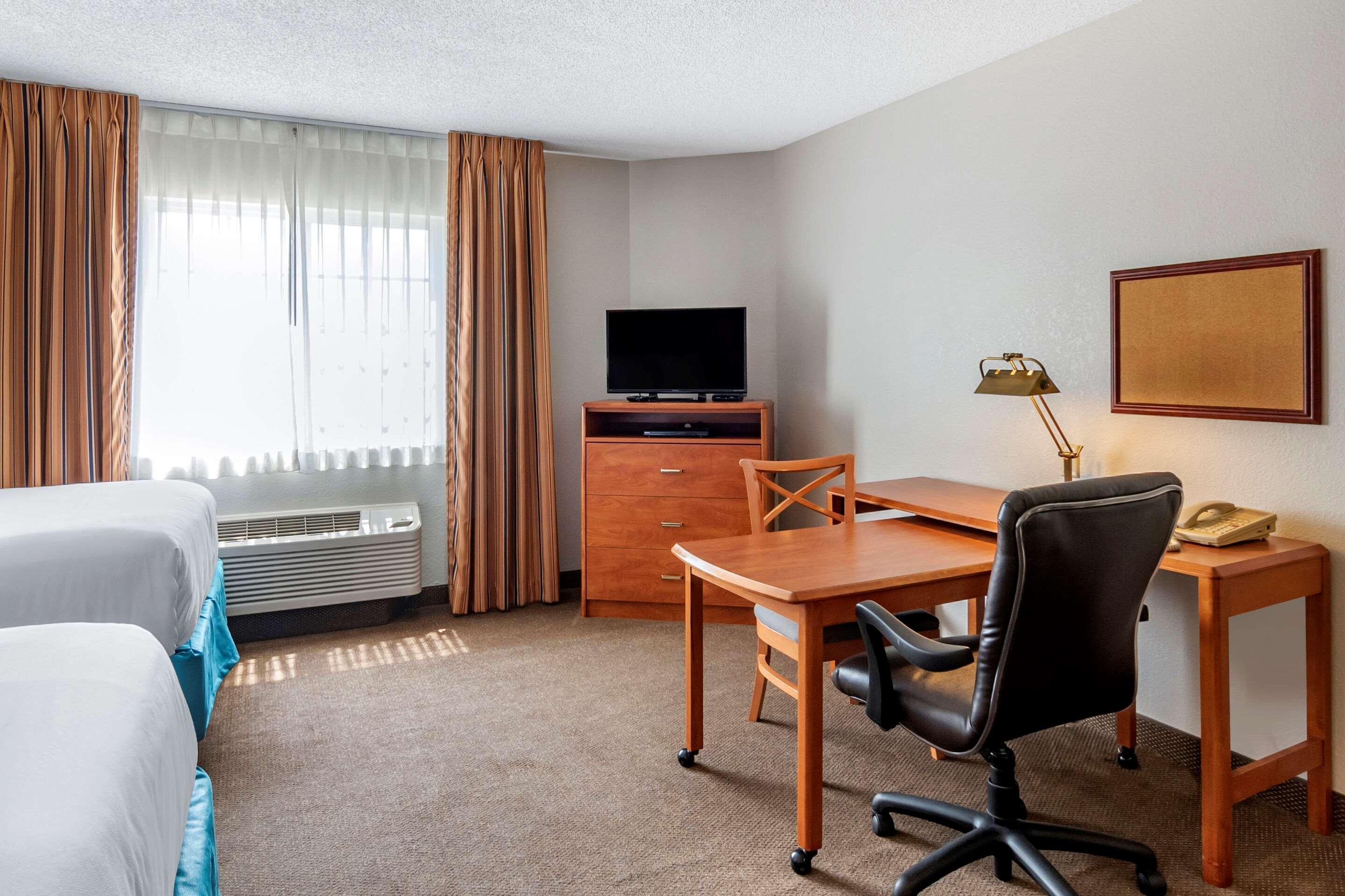 Mainstay Suites Емпорія Екстер'єр фото